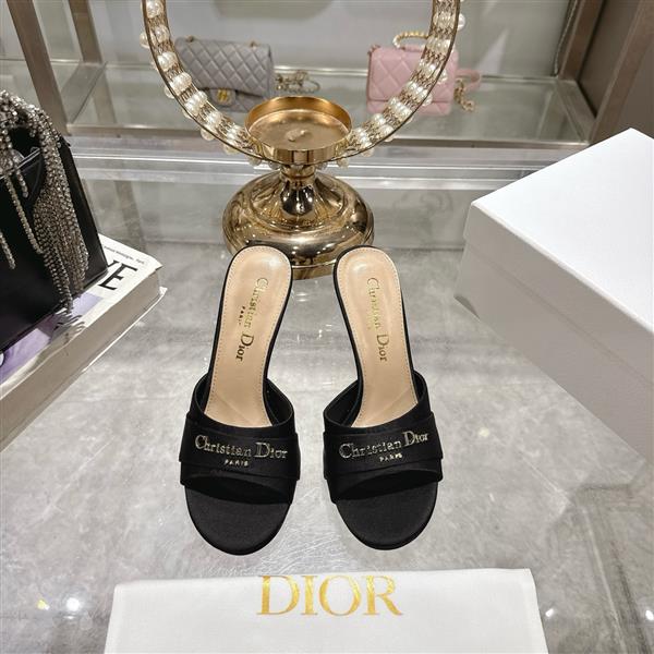 20251128184321515 250